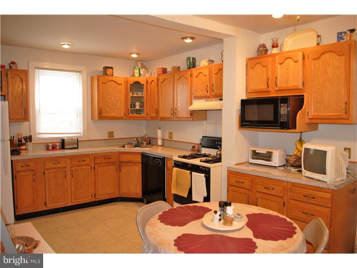 826 East Rittenhouse Street Philadelphia, PA 19138 - Photo 11 of 25 Gallery Image 11