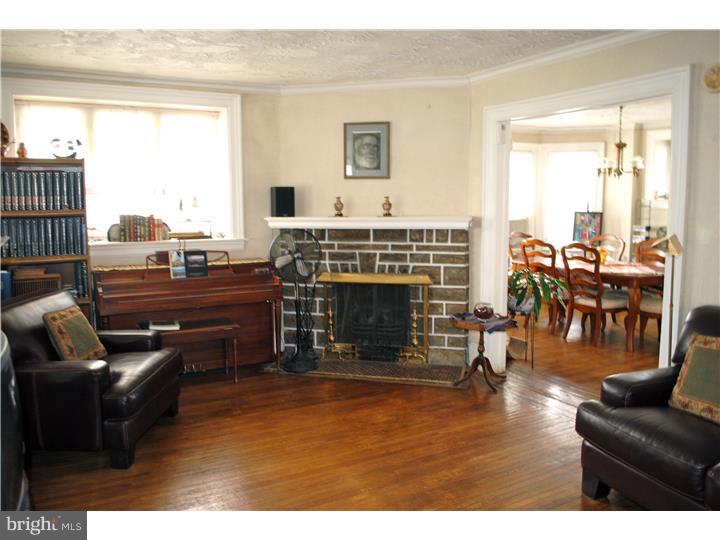 826 East Rittenhouse Street Philadelphia, PA 19138 - Photo 4 of 25 Gallery Image 4