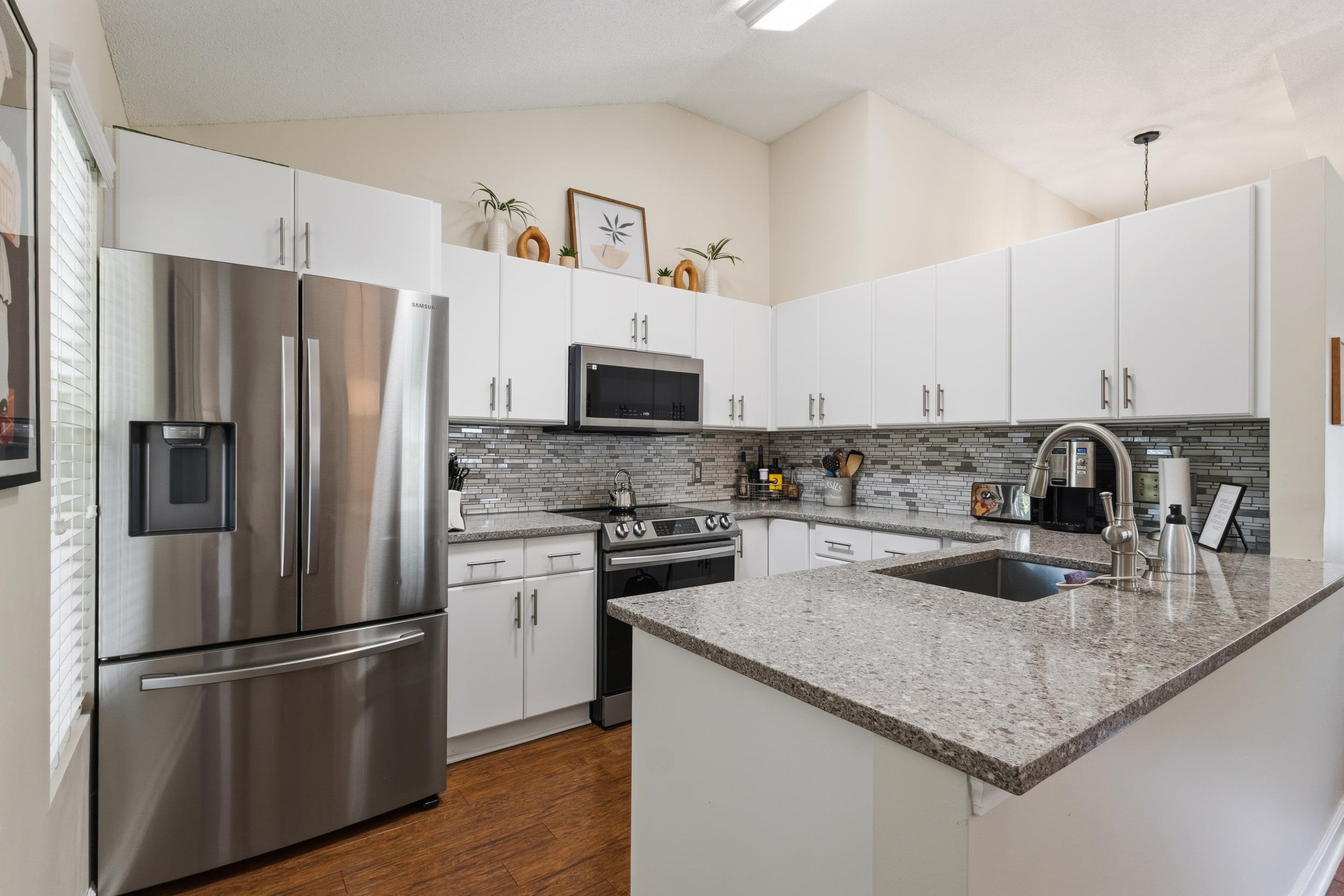9805 Simonton Court Murrells Inlet, SC 29576 - Photo 17 of 48