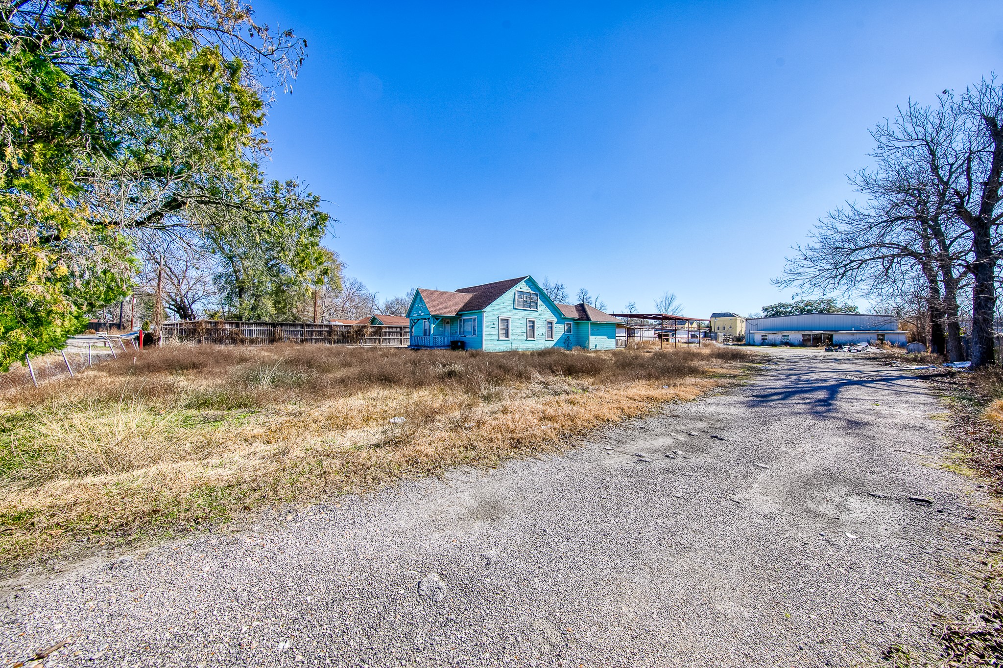 302 East Rogers Street Houston, TX 77022 - Photo 9 of 26