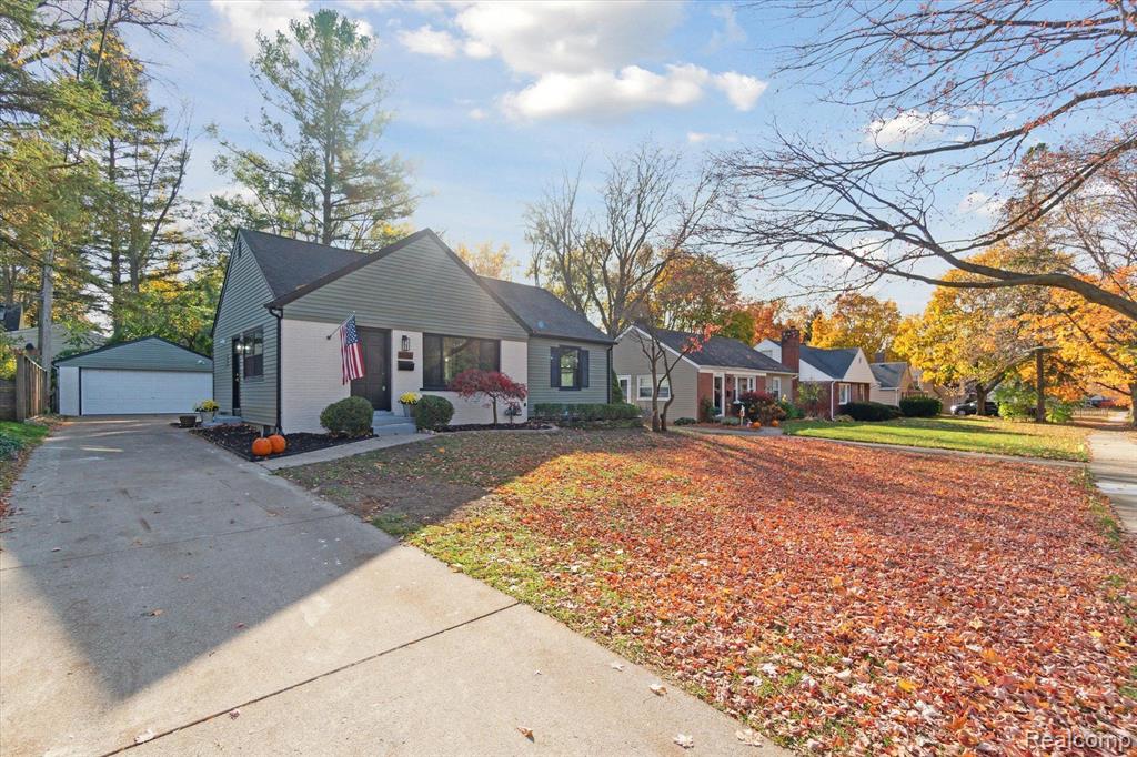 1636 Cherokee Road Ann Arbor, MI 48104 - Photo 2 of 53