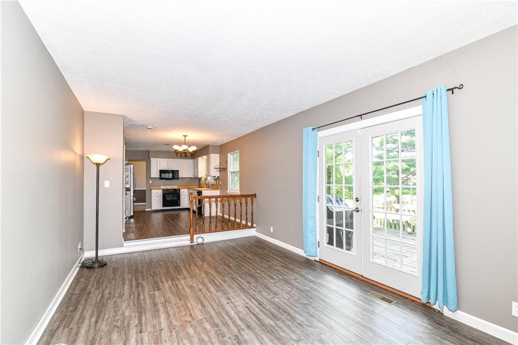 8633 Fox Ridge Lane Indianapolis, IN 46256 - Photo 11 of 34 Gallery Image 11