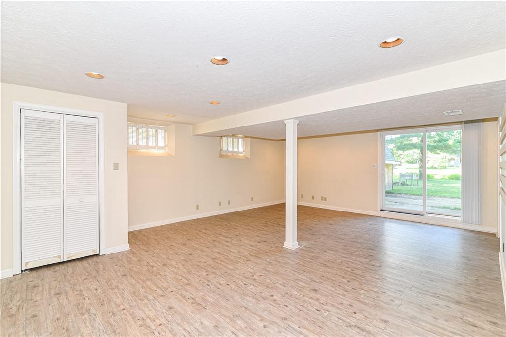 8633 Fox Ridge Lane Indianapolis, IN 46256 - Photo 25 of 34 Gallery Image 25