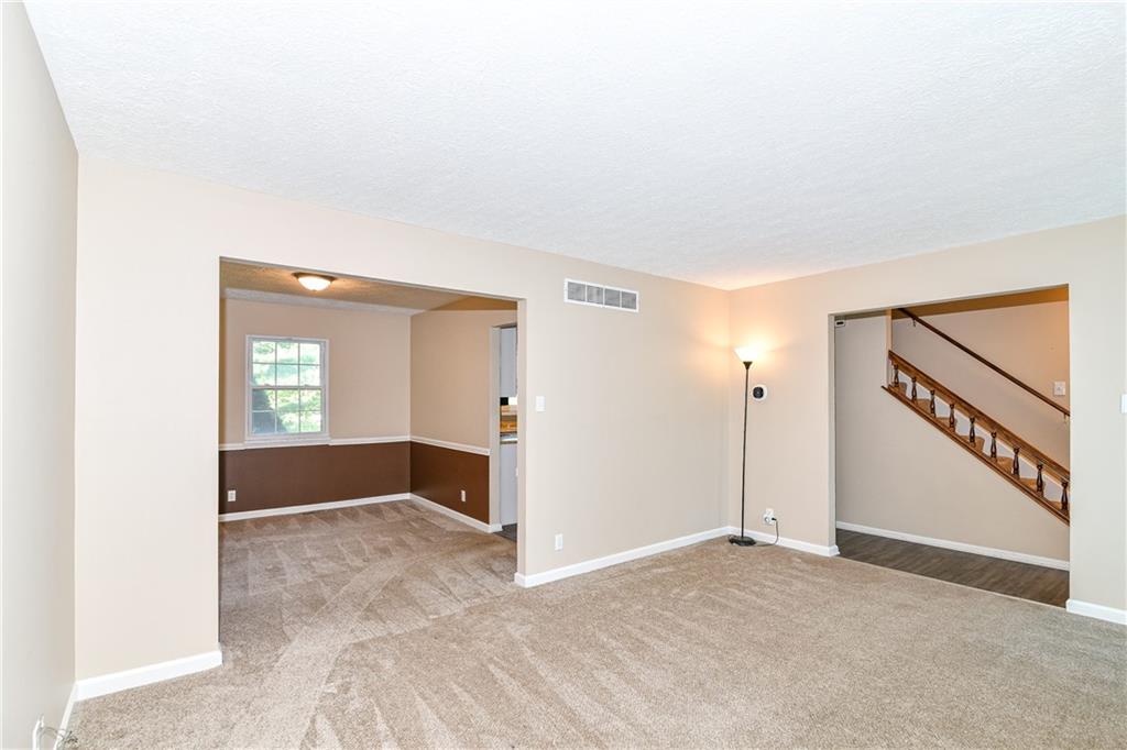 8633 Fox Ridge Lane Indianapolis, IN 46256 - Photo 5 of 34 Gallery Image 5