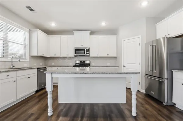 $610,000 | 5975 Park Bay Court, Flowery Branch, GA 30542