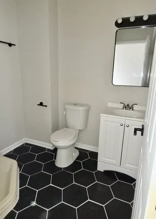 $1,895 | 6439 South St Lawrence Avenue, Unit 2, Chicago, IL 60637