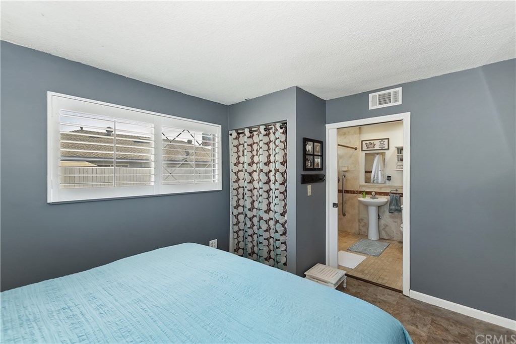 8372 Raintree Avenue Riverside, CA 92504 - Photo 18 of 35