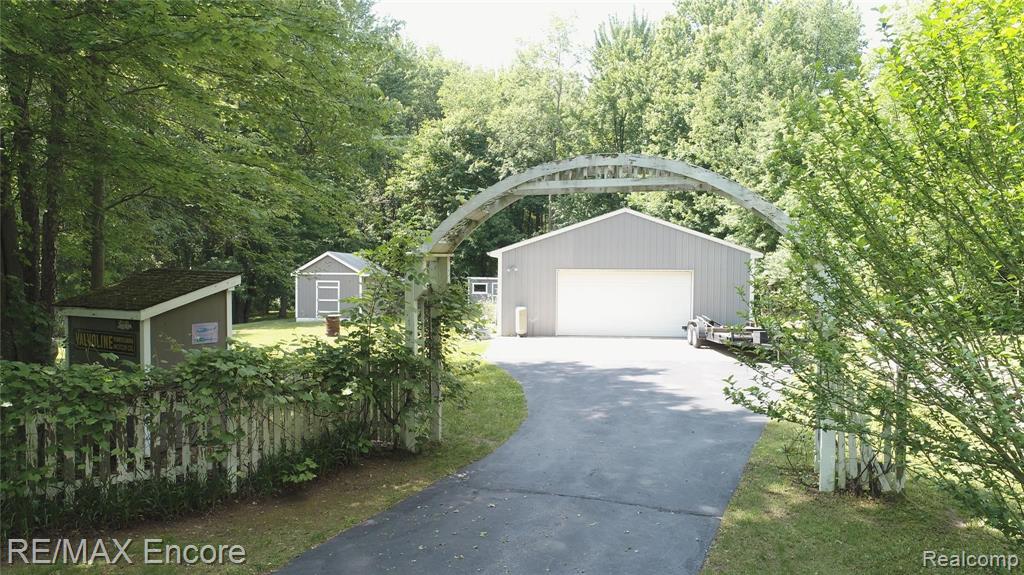 3790 Ray Road Oxford, MI 48370 - Photo 5 of 41