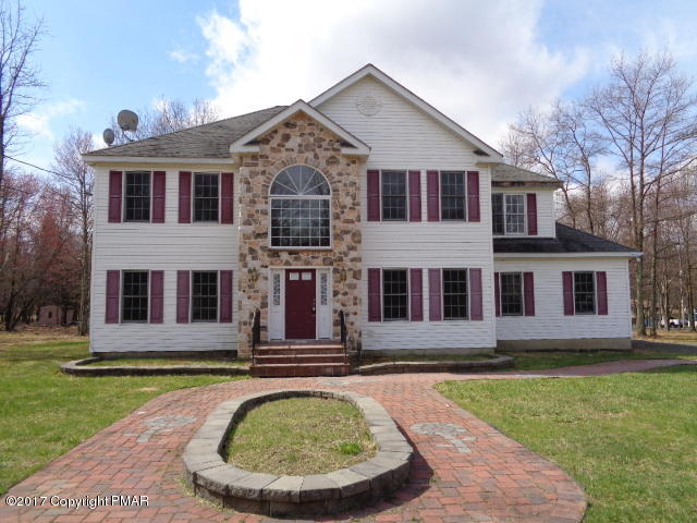 2135 Fox Road Bushkill, PA 18324 - Photo 1 of 22 FRONT2