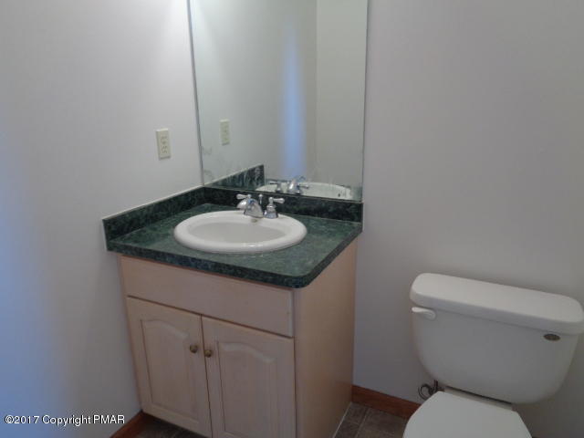 2135 Fox Road Bushkill, PA 18324 - Photo 11 of 22 HALF BATH