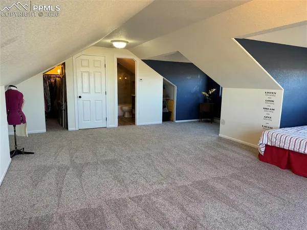 a view of livingroom with hardwood
