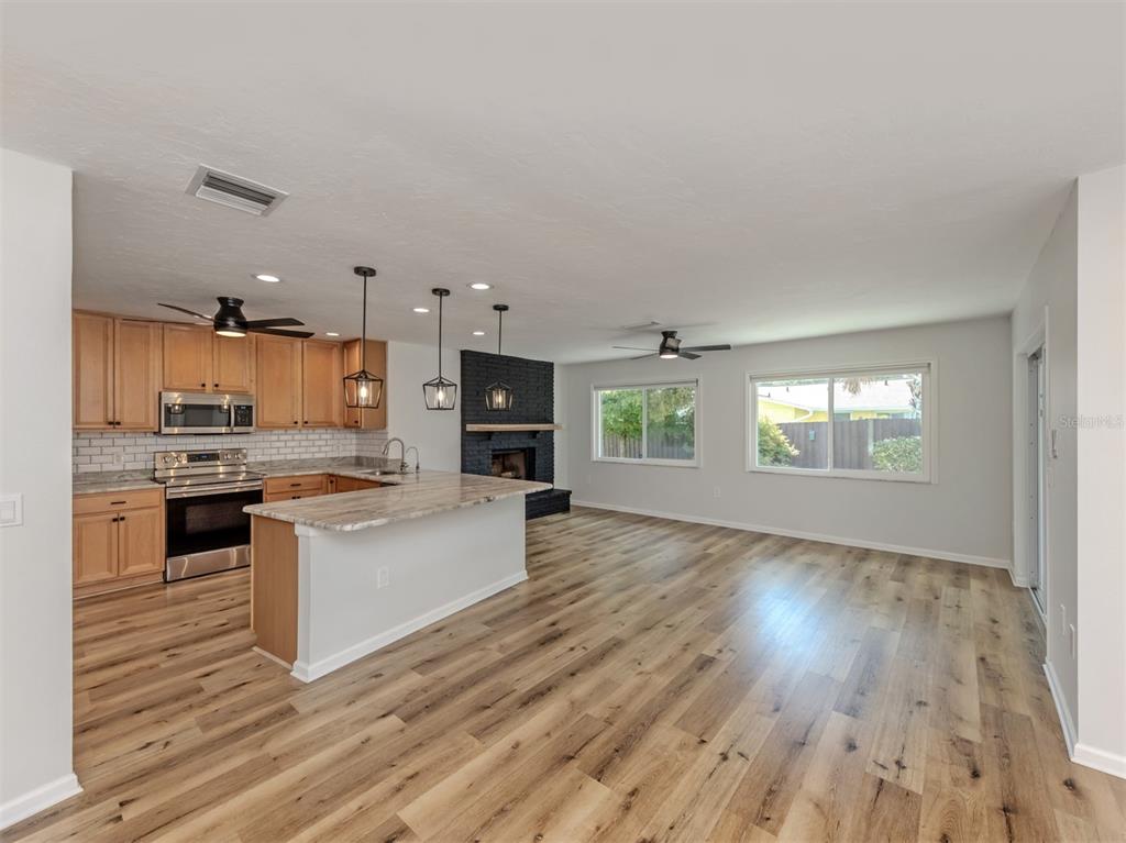 541 Carmel Road Venice, FL 34293 - Photo 10 of 52