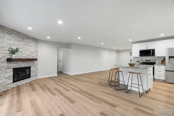 $379,900 | 17 Atwood Drive, St. Peters, MO 63376