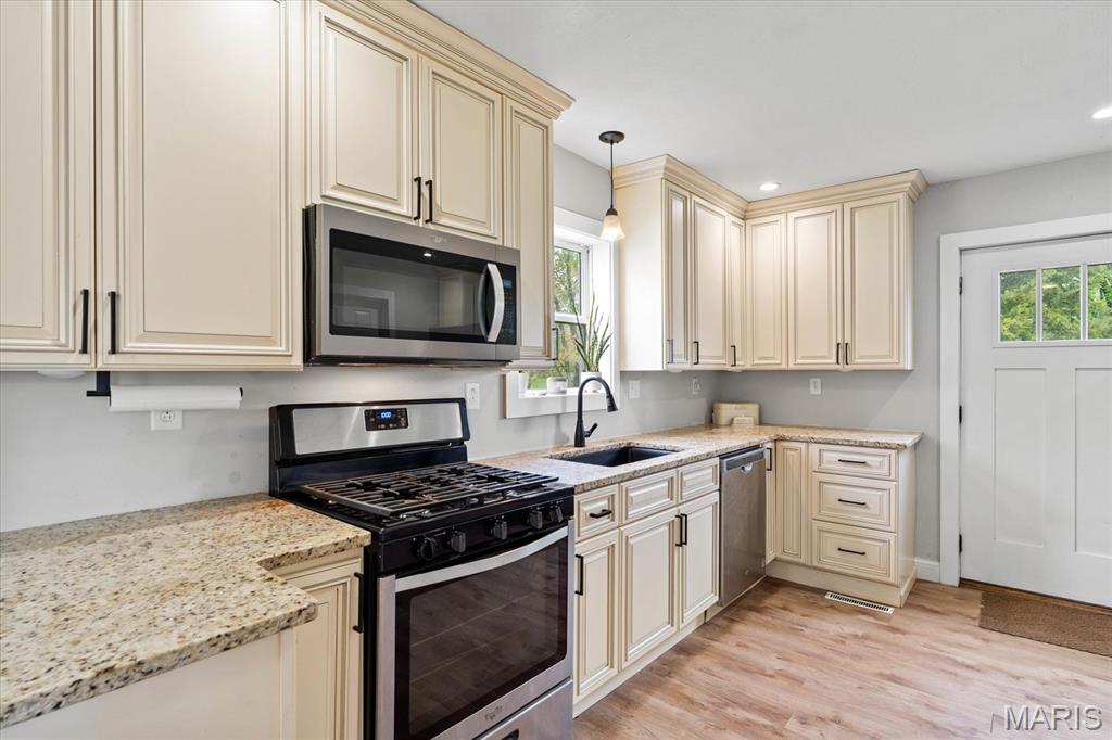 134 Maple Street O'Fallon, IL 62269 - Photo 10 of 26 Gallery Image 10