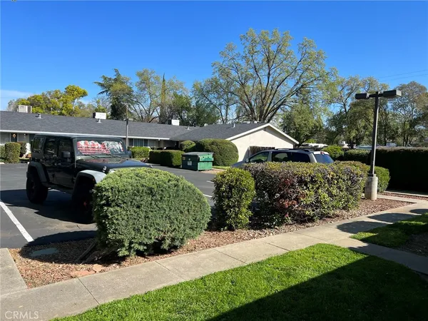 $1,325 | 1 Mayfair Drive, Chico, CA 95973