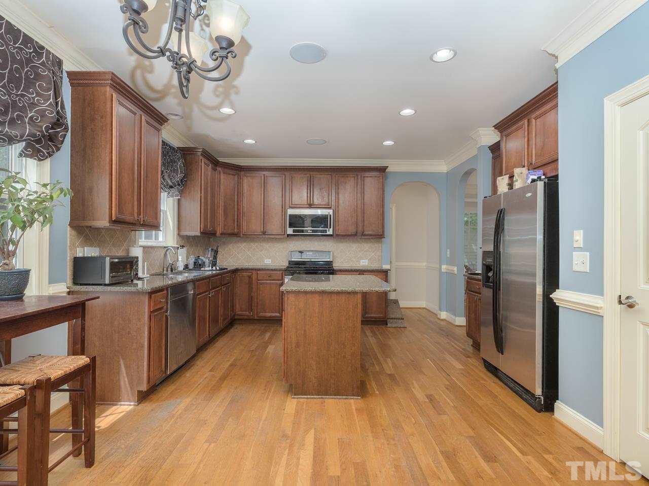 1400 Medfield Road Raleigh, NC 27607 - Photo 9 of 30