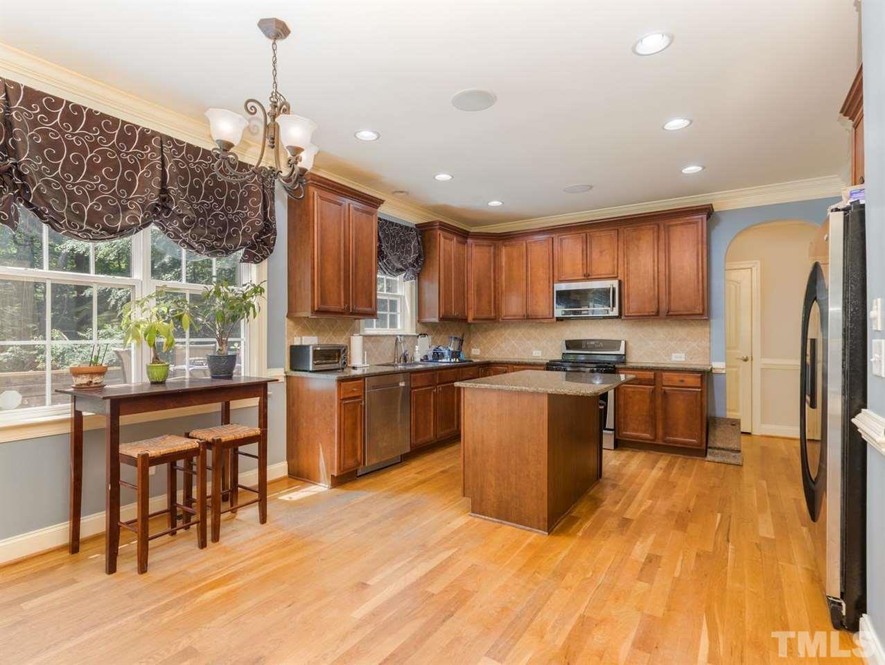 1400 Medfield Road Raleigh, NC 27607 - Photo 10 of 30