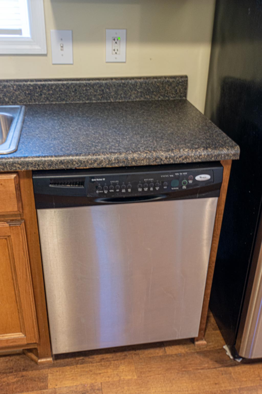 2294 Oak Grove Road Goodspring, TN 38460 - Photo 29 of 40 a close view of washer and dryer
