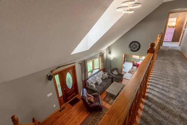 $389,000 | 18199 Pittsburg Road, Johnston City, IL 62951