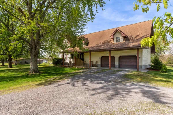 $389,000 | 18199 Pittsburg Road, Johnston City, IL 62951