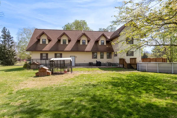 $389,000 | 18199 Pittsburg Road, Johnston City, IL 62951