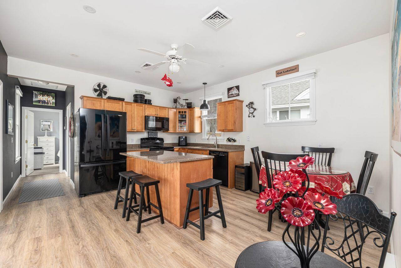 454 Post Road, Unit 119 Wells, ME 04090 - Photo 12 of 44 3G0A9654