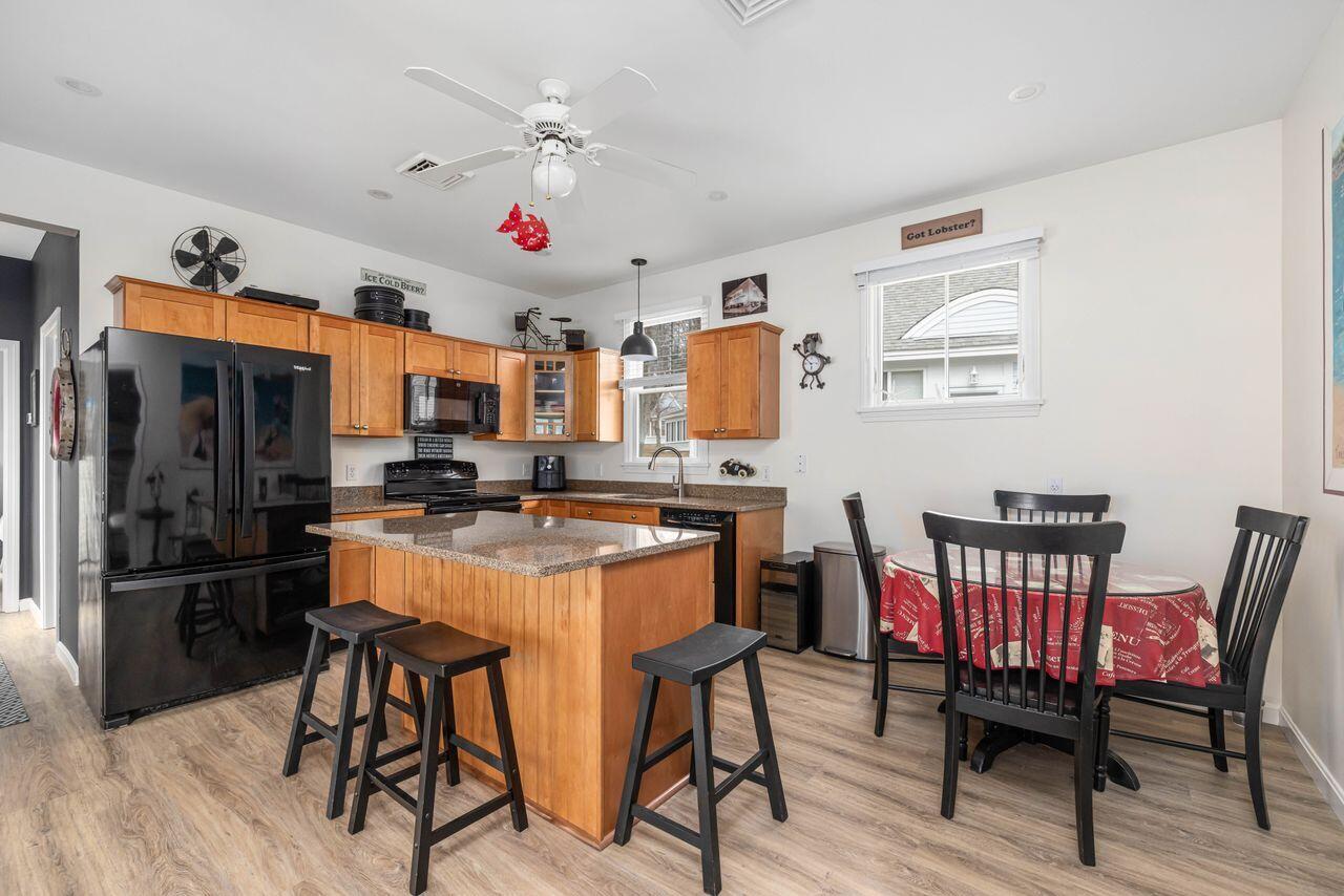 454 Post Road, Unit 119 Wells, ME 04090 - Photo 13 of 44 3G0A9659