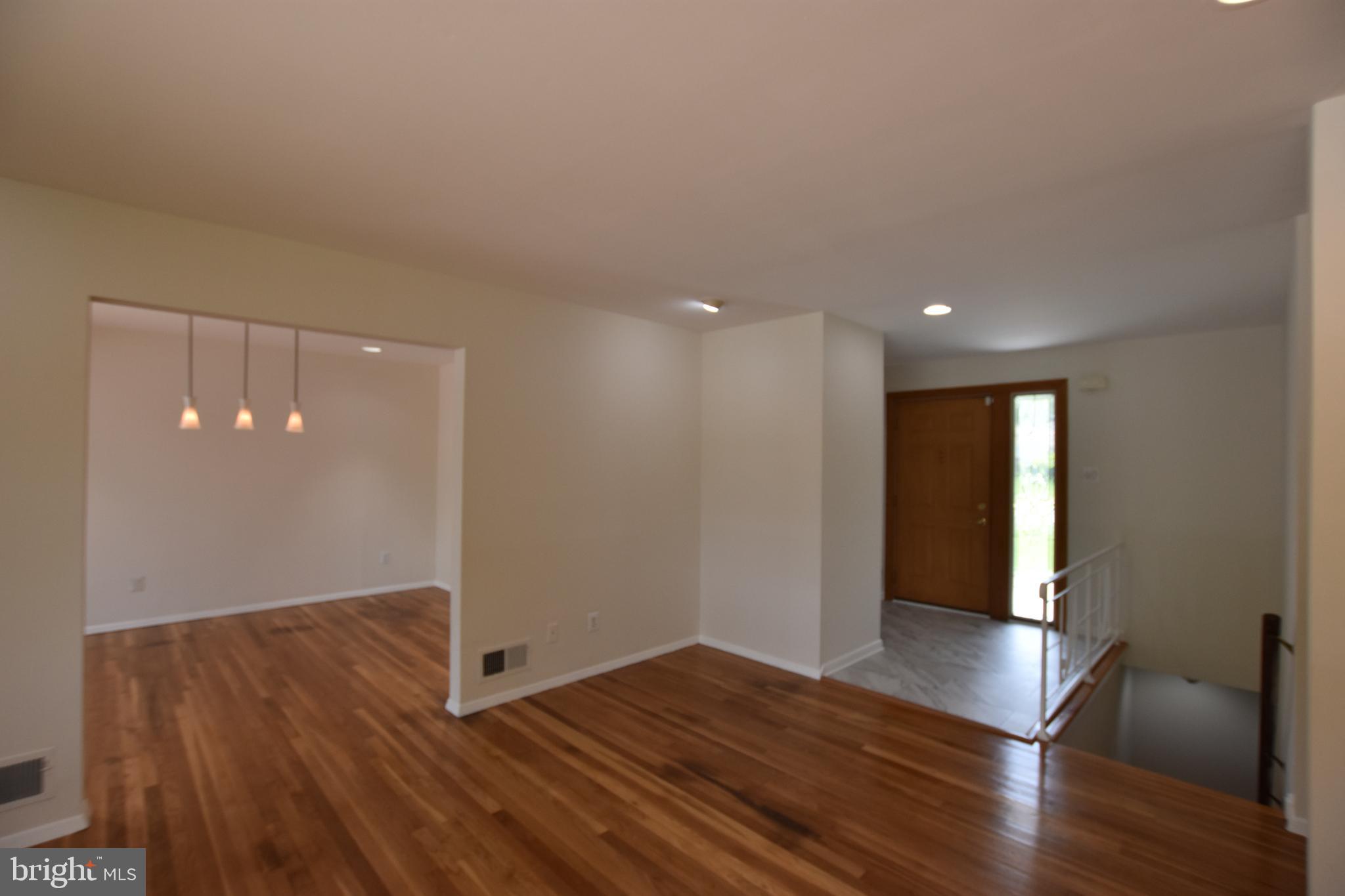 4015 Heathfield Road Rockville, MD 20853 - Photo 4 of 26