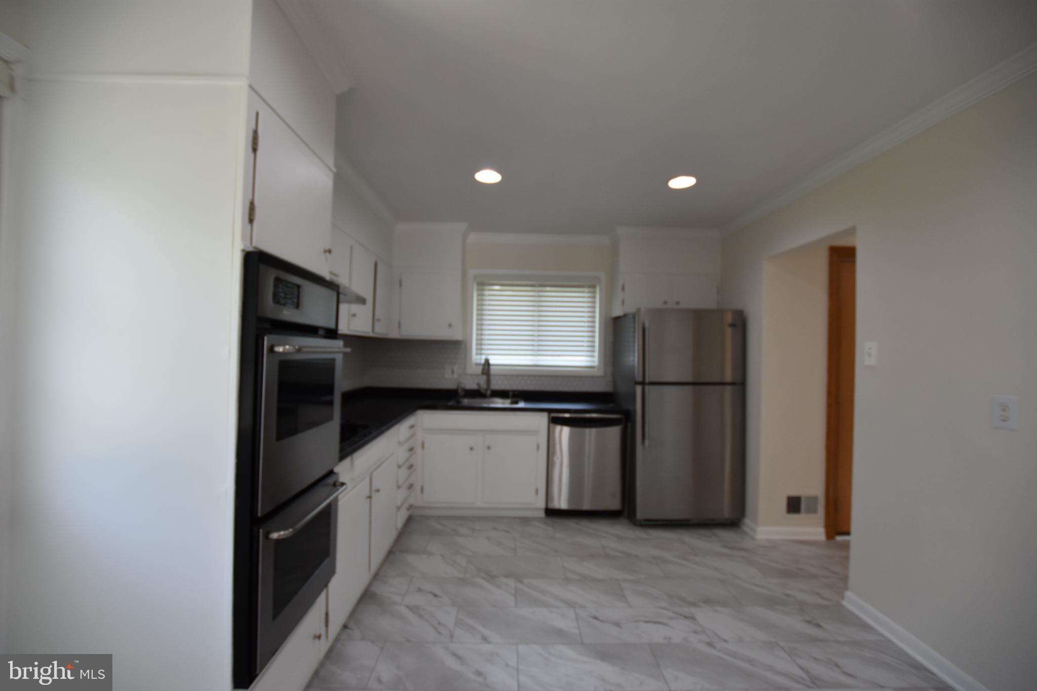 4015 Heathfield Road Rockville, MD 20853 - Photo 7 of 26