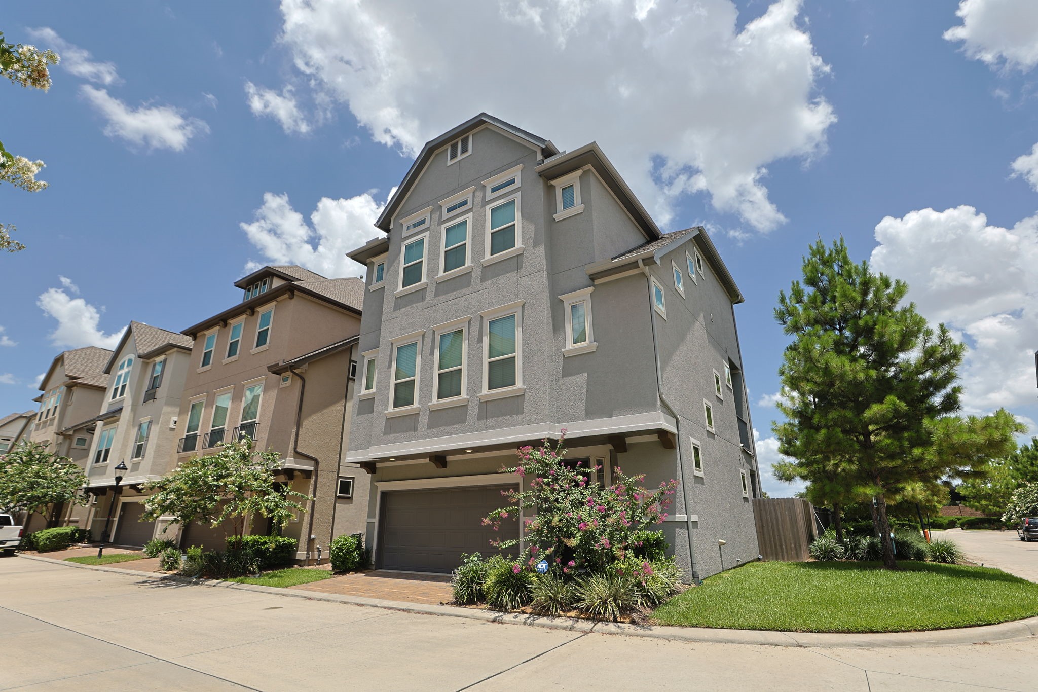 4004 Centre Meadow Way Houston, TX 77043 - Photo 2 of 33 Balcony in back over- looking the retention pond.