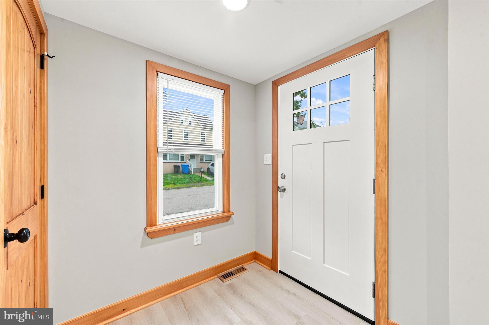 705 Forrest Street Media, PA 19063 - Photo 3 of 25
