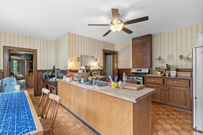 3 Philbrick Road Brookline, MA 02445 - Photo 7 of 20