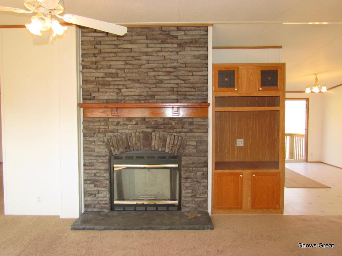 4714 Wade Road Roanoke, VA 24018 - Photo 3 of 16 a building with a door