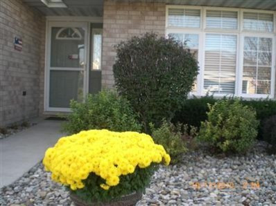 935 B Easy Street Crown Point, IN 46307 - Photo 2 of 10 398x298