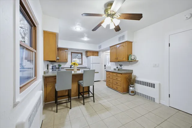 $284,900 | 511 Jackson Street, Little Chute, WI 54140