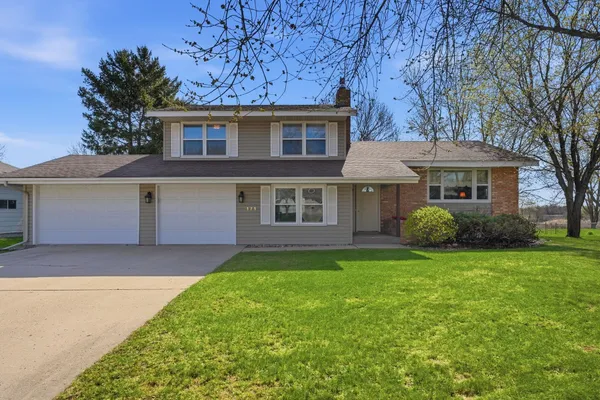 $319,900 | 171 Lakeview Drive, Spicer, MN 56288