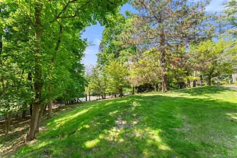 $2,200,000 | 12 C Clinton Avenue, Dobbs Ferry, NY 10522