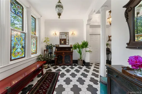 $2,200,000 | 12 C Clinton Avenue, Dobbs Ferry, NY 10522