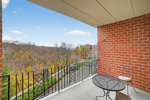 $279,000 | 16 Rockledge Avenue, Unit 5L2, Ossining, NY 10562