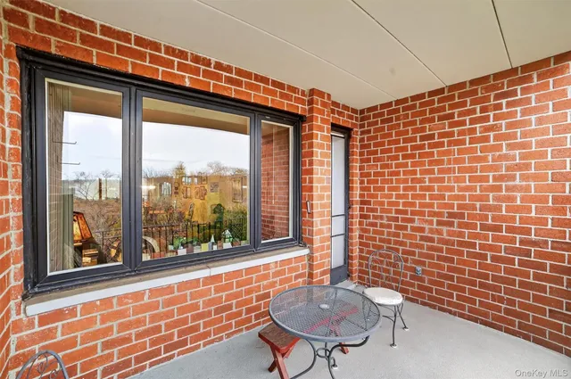 $279,000 | 16 Rockledge Avenue, Unit 5L2, Ossining, NY 10562