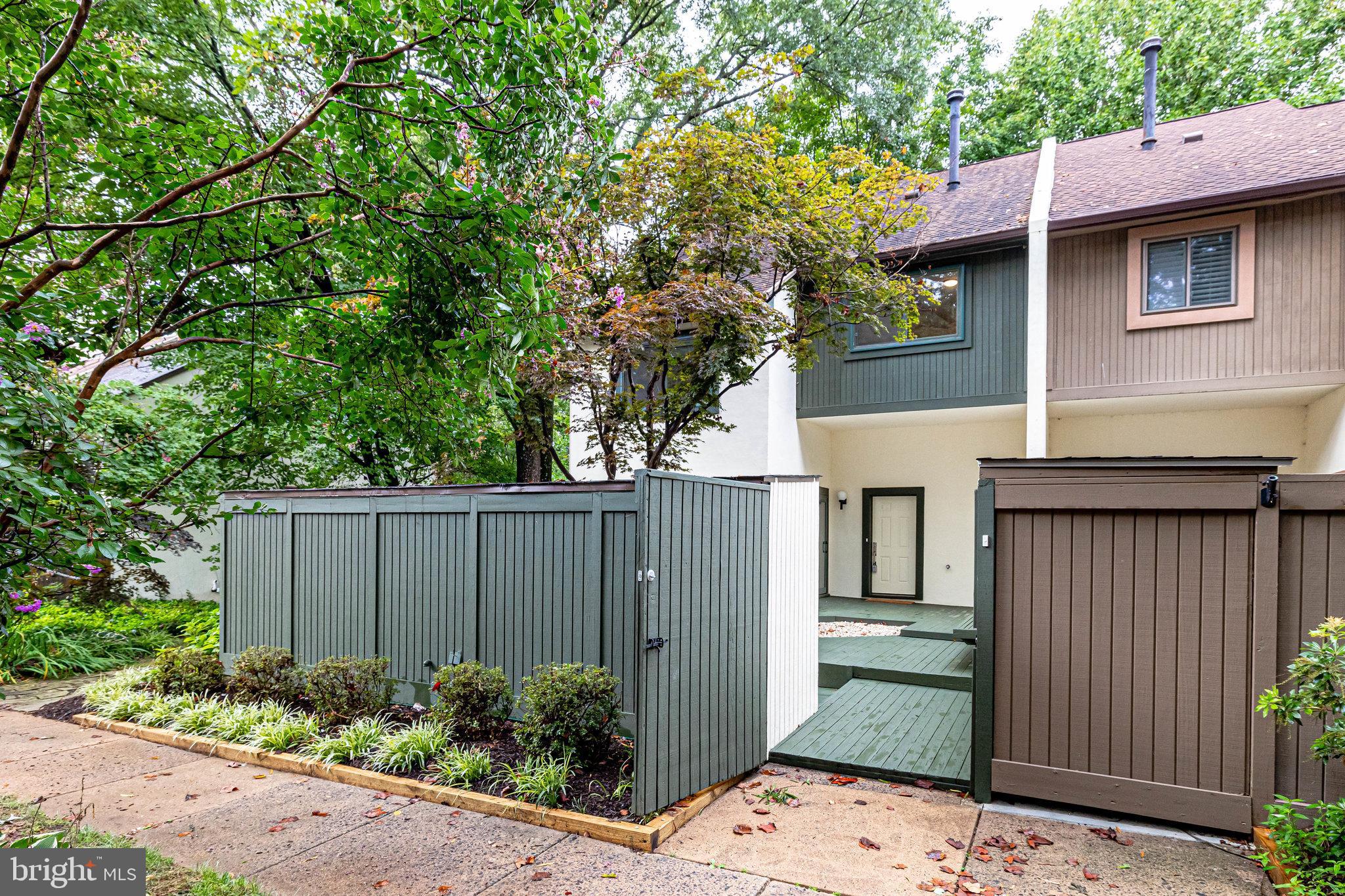 1575 Inlet Court Reston, VA 20190 - Photo 2 of 57 Welcome Home