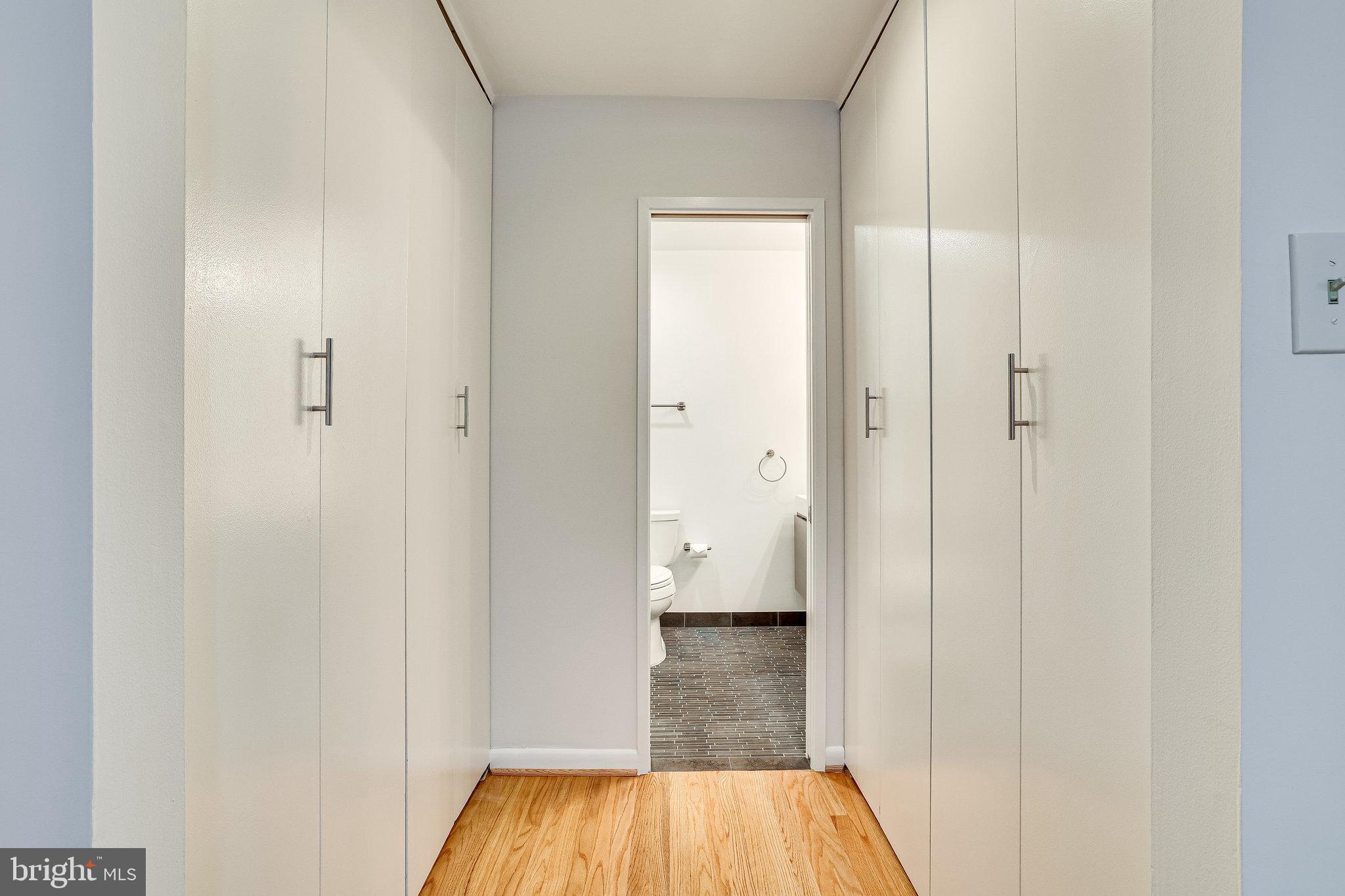1575 Inlet Court Reston, VA 20190 - Photo 27 of 57 Entrance to Primary Bathroom