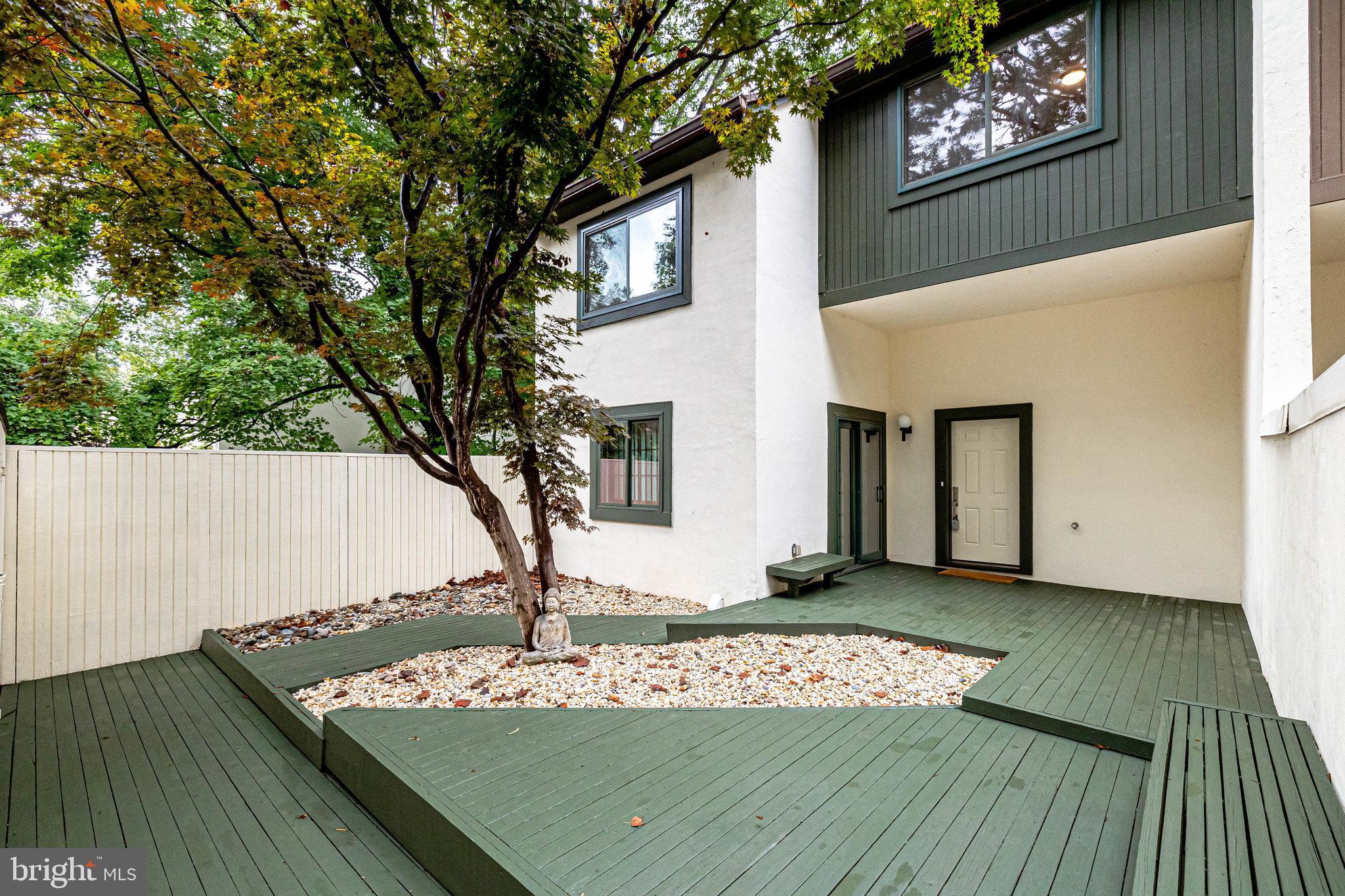 1575 Inlet Court Reston, VA 20190 - Photo 3 of 57 Courtyard with Japanese Maple