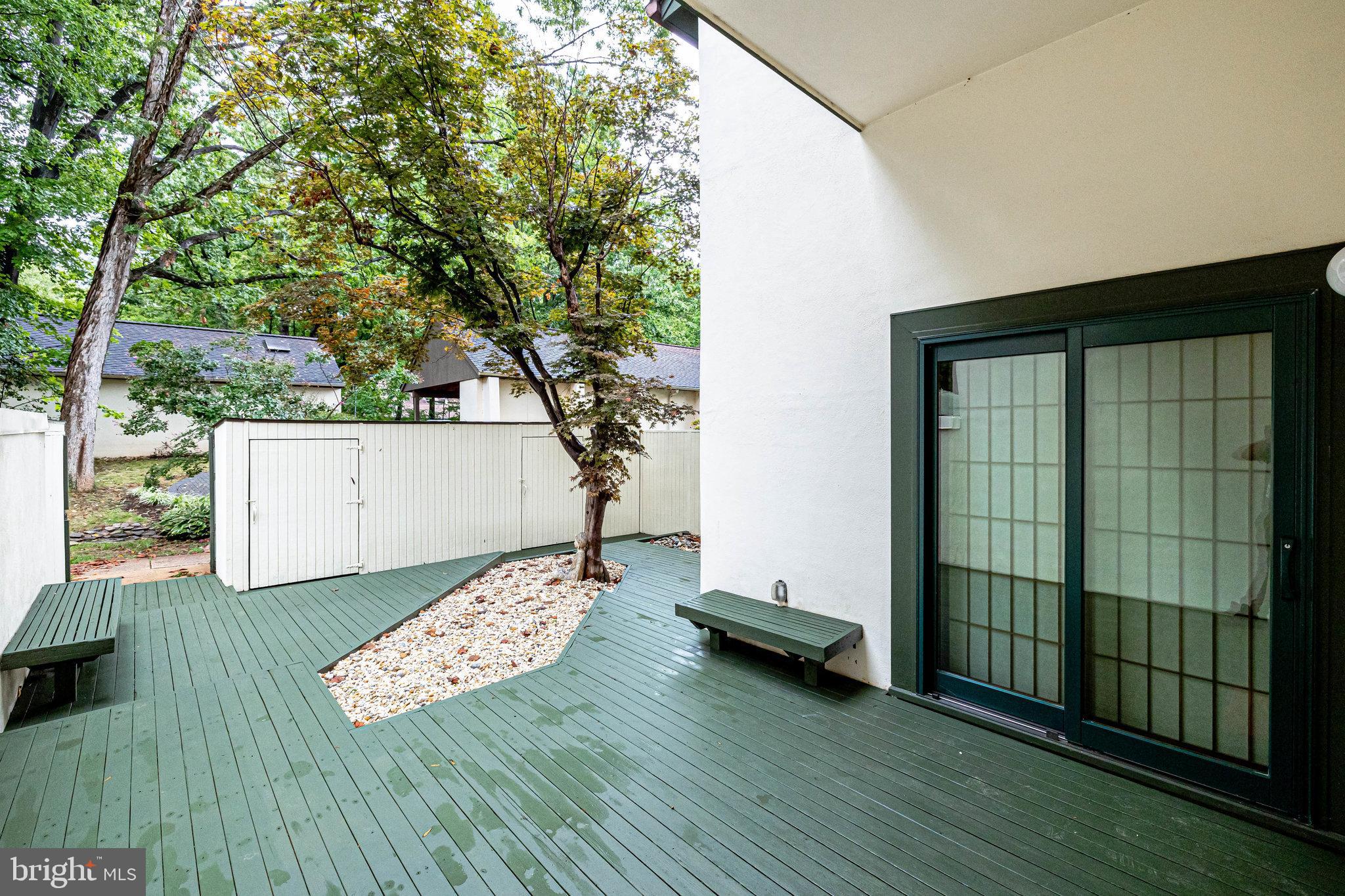 1575 Inlet Court Reston, VA 20190 - Photo 4 of 57 SGD to Front Room-Den or Dining Room