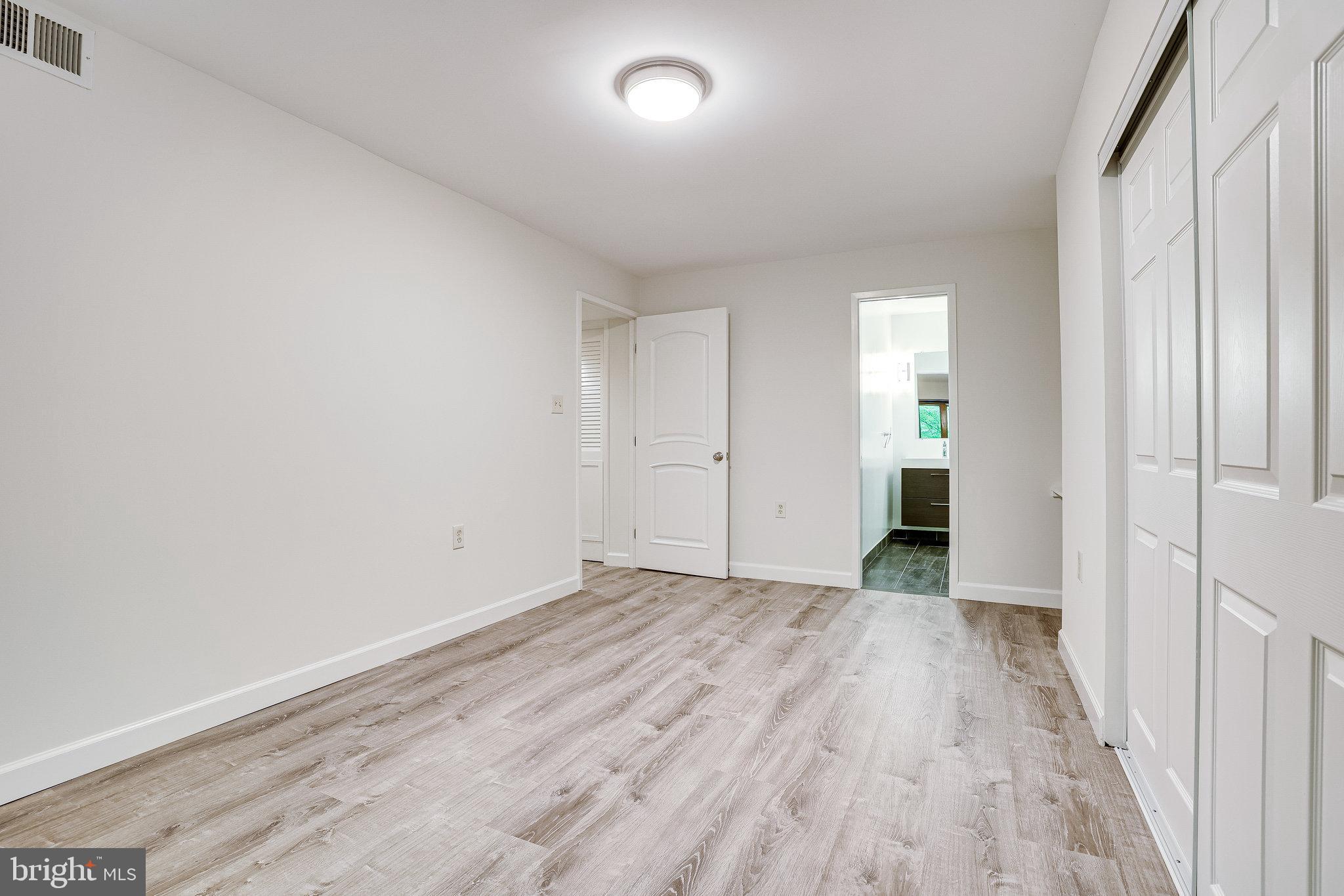 1575 Inlet Court Reston, VA 20190 - Photo 43 of 57 5th Bedroom W/ Private Bathroom