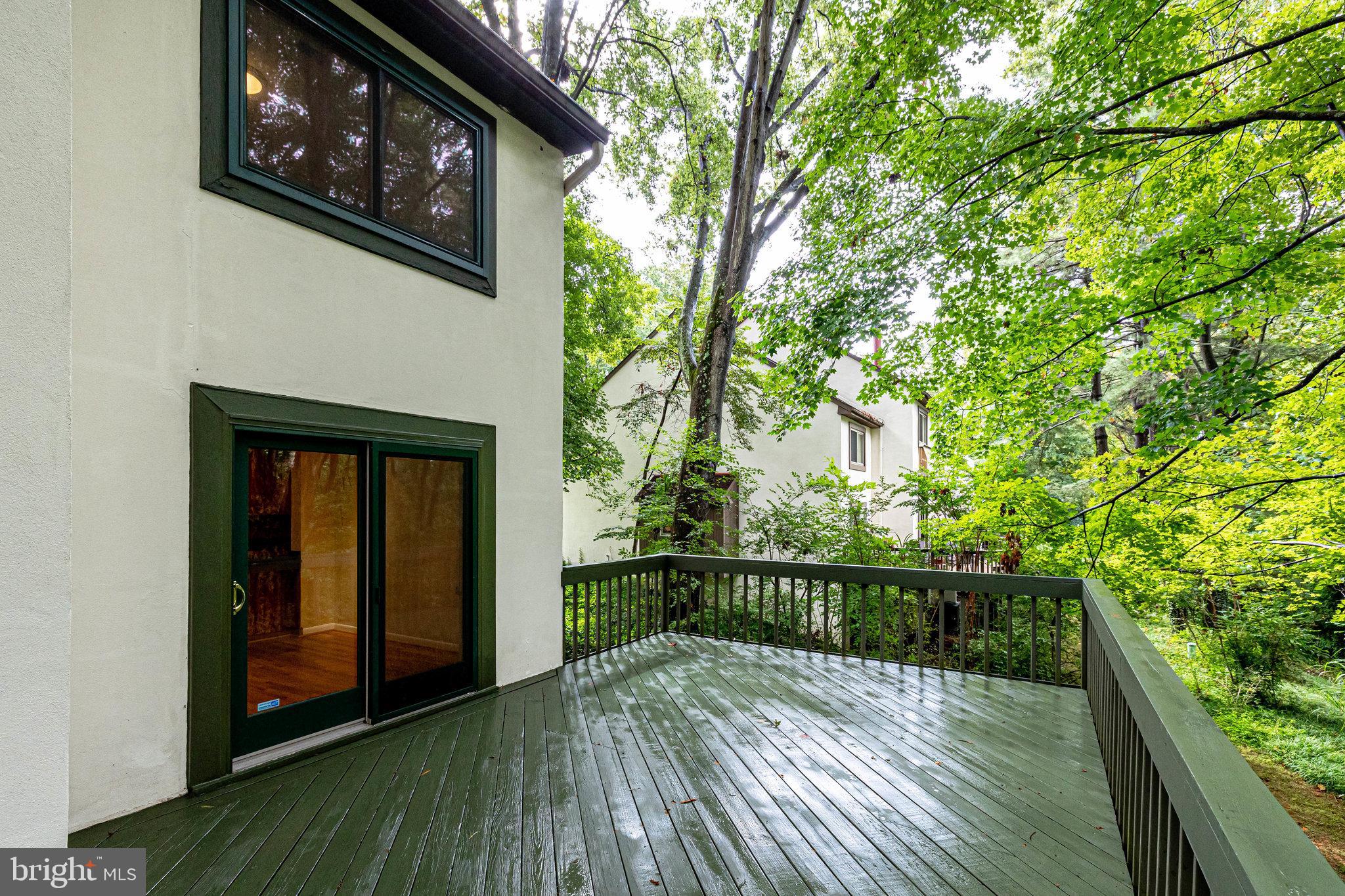 1575 Inlet Court Reston, VA 20190 - Photo 47 of 57 Deck with Sliding Glass Doors to DR