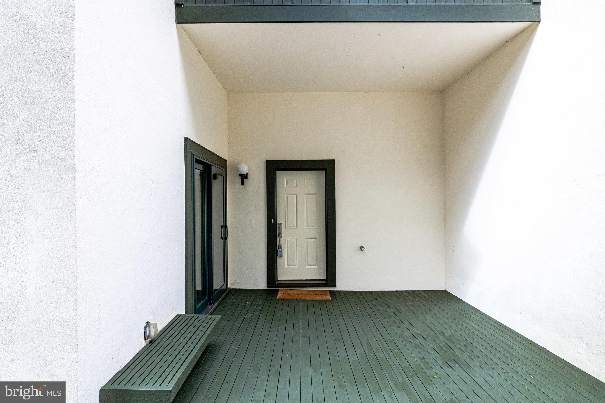 1575 Inlet Court Reston, VA 20190 - Photo 5 of 57 Front Door