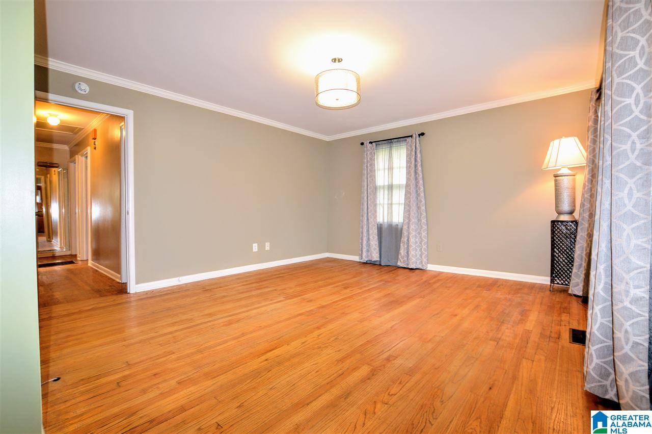 853 Goldwire Street Southwest Birmingham, AL 35211 - Photo 2 of 25