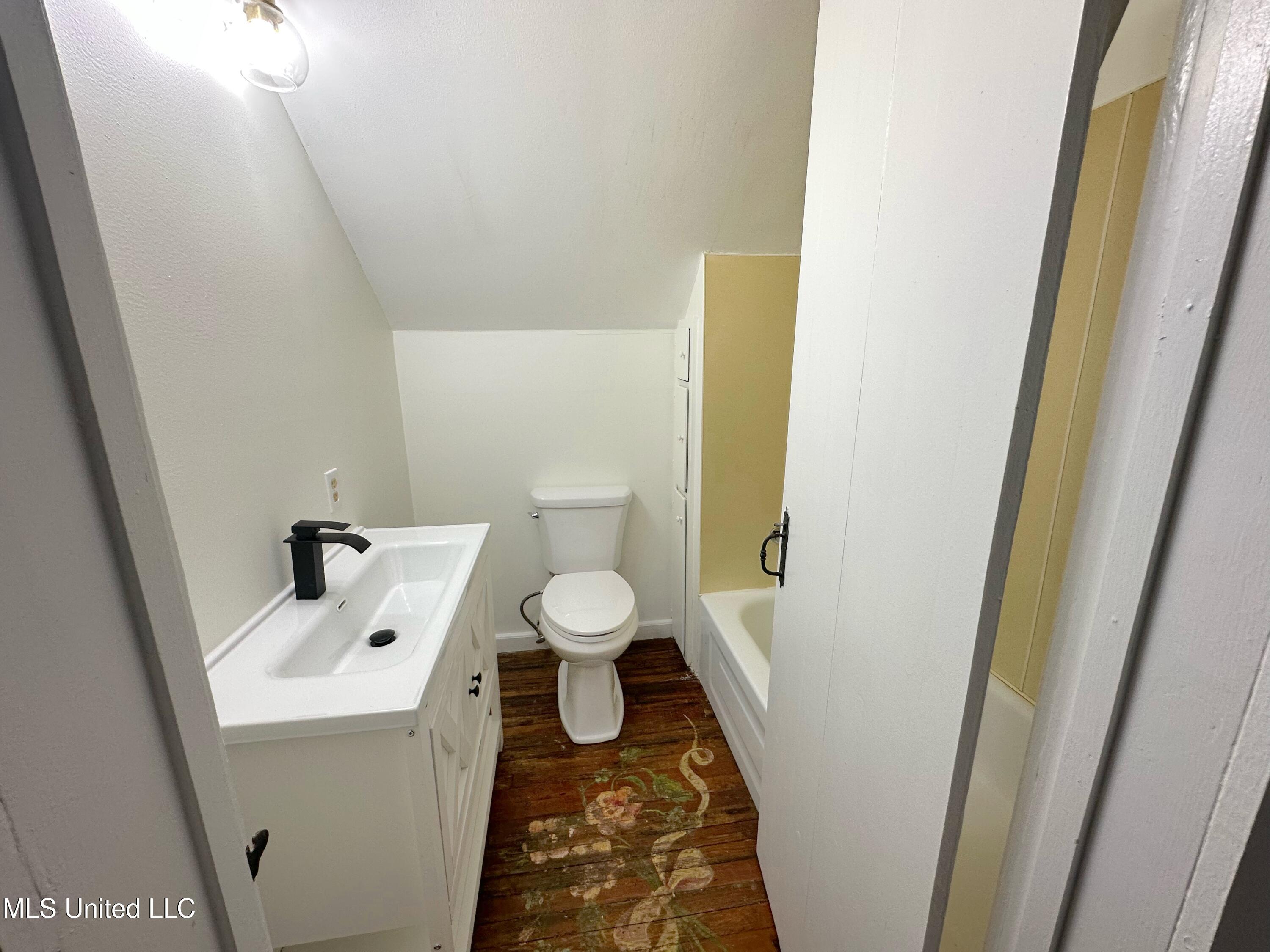 715 Wagner Street Water Valley, MS 38965 - Photo 12 of 30 IMG_2436