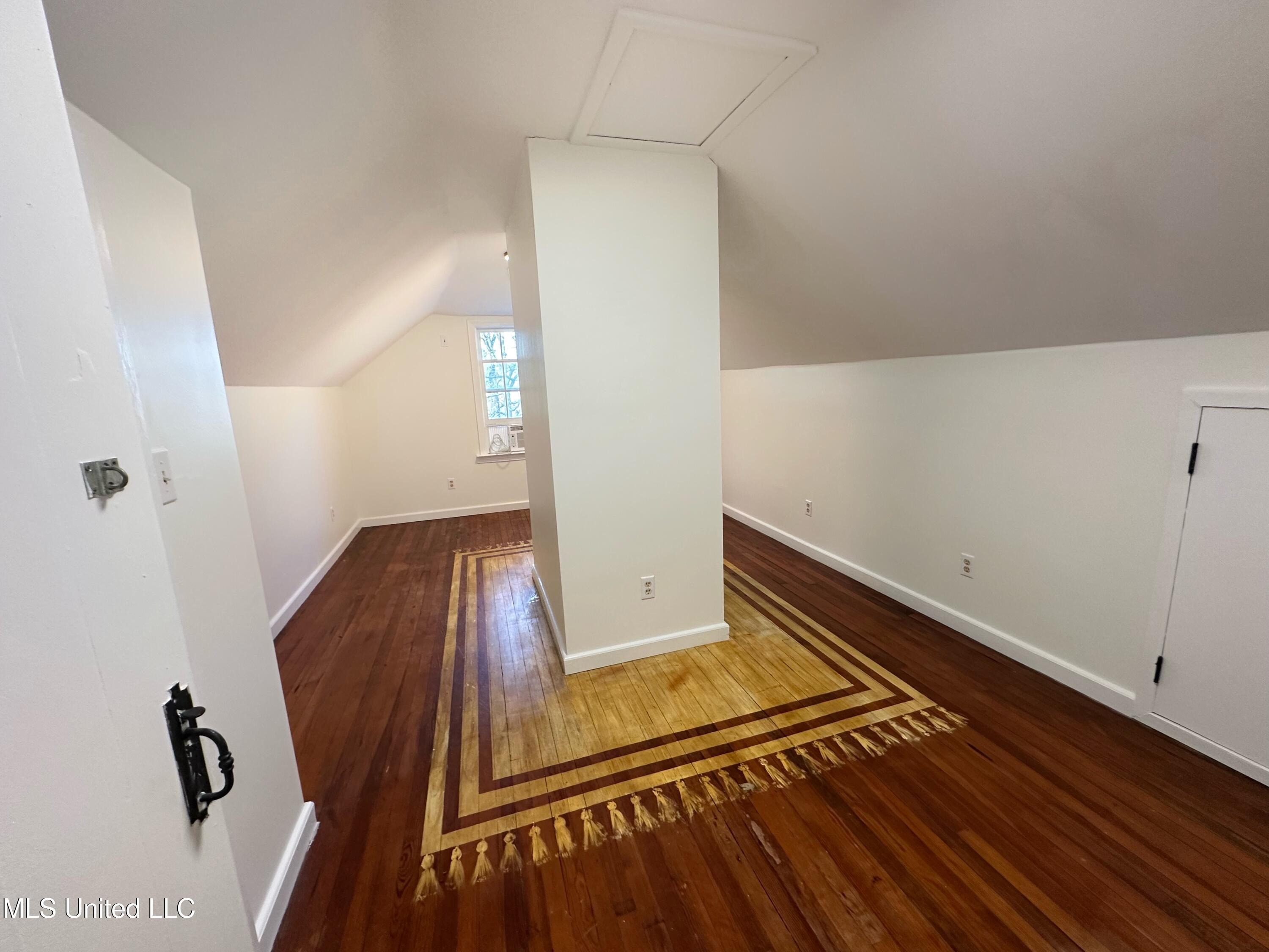 715 Wagner Street Water Valley, MS 38965 - Photo 13 of 30 IMG_2437